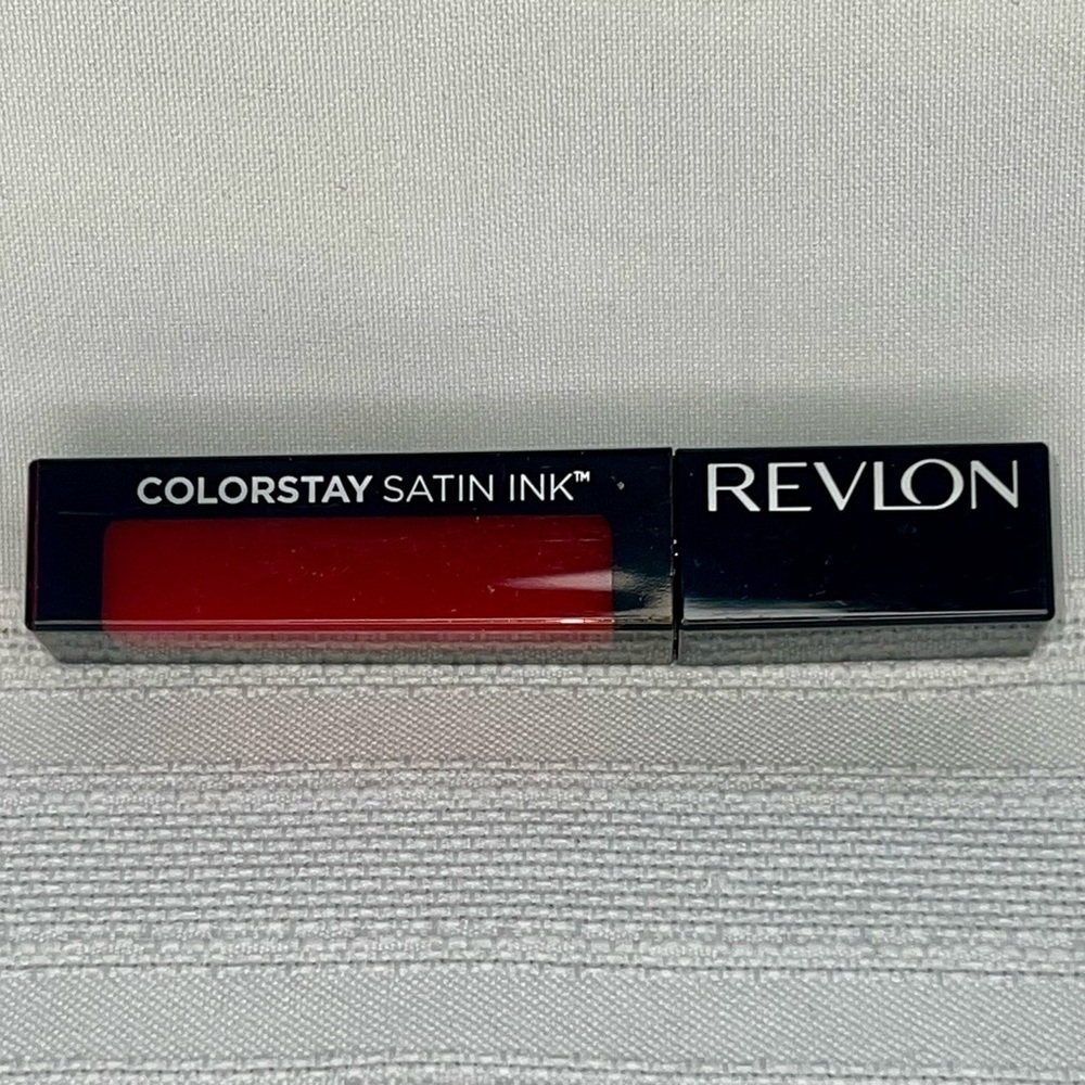 Revlon ColorStay Satin Ink Liquid Lipstick - 020 On a Mission‎ - NEW SEALED